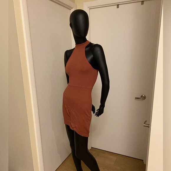 Halter-Neck Short Dress - Picture 5 of 6